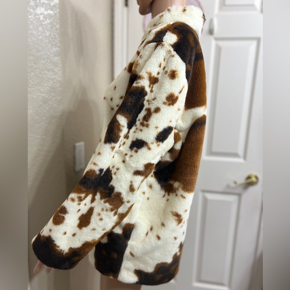 NWT LNA Cowgirl Faux Fur Jacket Brown White Cow Print Coat Size S Cozy Wester - Picture 5 of 10